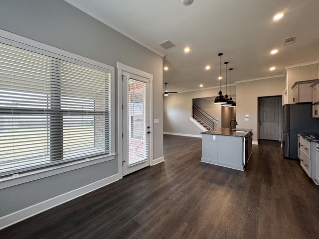 5755 HOLLOW OAK DR E, Arlington, TN 38002