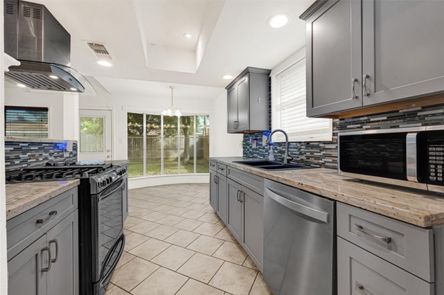 11427 Sagegrove Lane, Houston, TX 77089