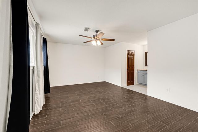 11427 Sagegrove Lane, Houston, TX 77089