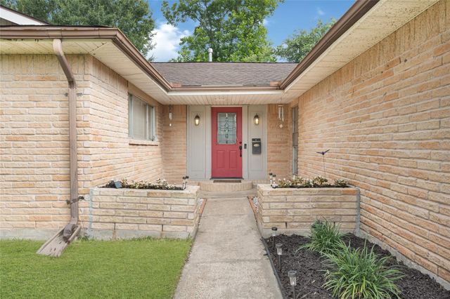 11427 Sagegrove Lane, Houston, TX 77089