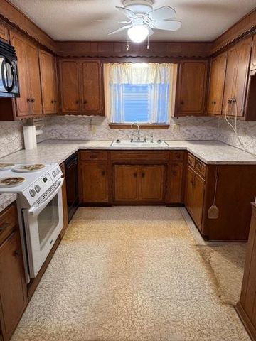 8805 S Indiana Avenue, Oklahoma City, OK 73159