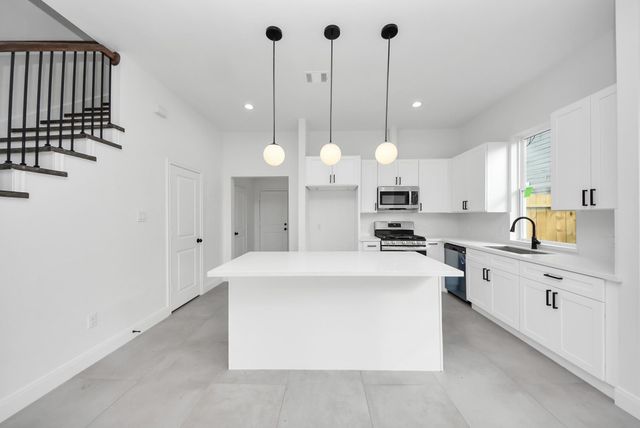 4008 Bennington Street, Houston, TX 77016