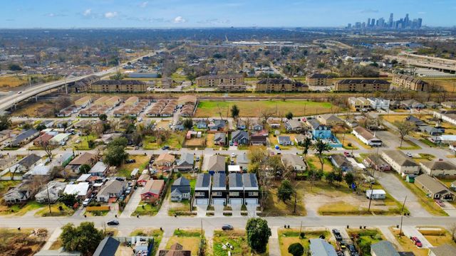 4008 Bennington Street, Houston, TX 77016