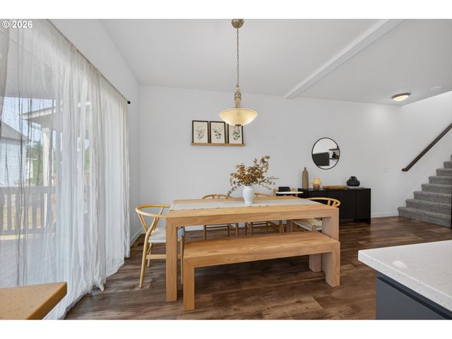 1147 N FAIRHOPE Pl, Ridgefield, WA 98642