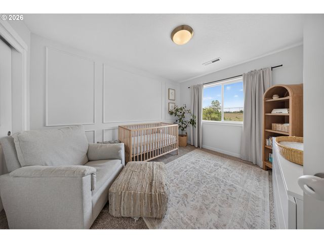 1147 N FAIRHOPE Pl, Ridgefield, WA 98642