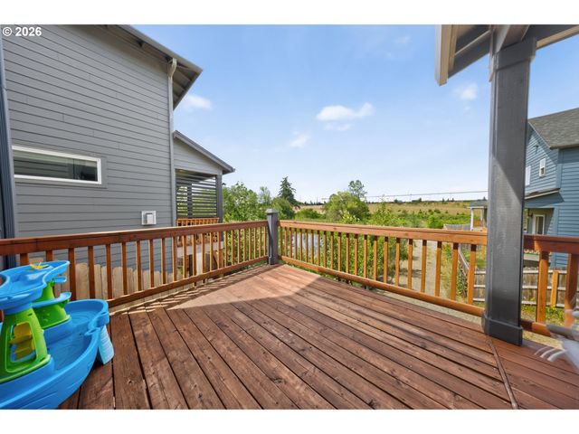 1147 N FAIRHOPE Pl, Ridgefield, WA 98642