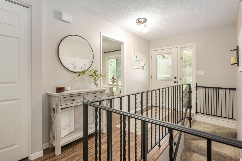 1701 James Place, Burnsville, MN 55337 — photo 2