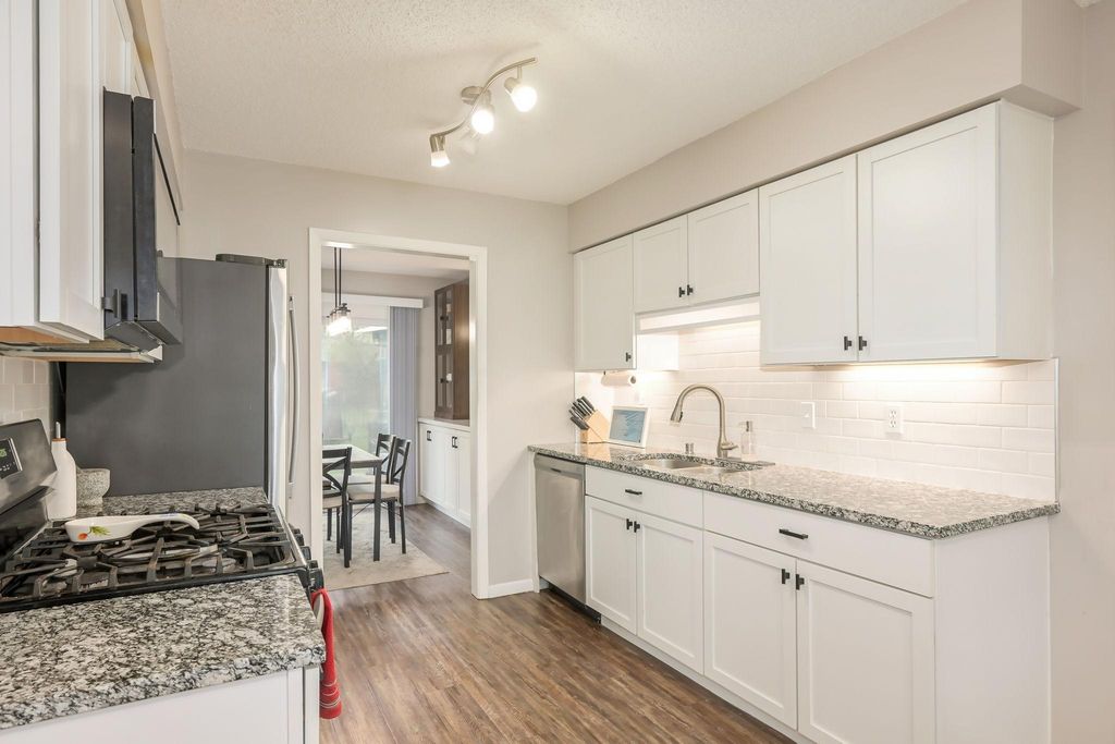 1701 James Place, Burnsville, MN 55337 — photo 5