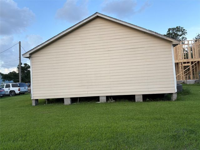 9720 Tuffly Street, Houston, TX 77029