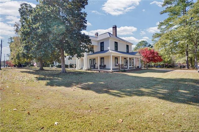 115 N Magnolia Street, Raeford, NC 28376