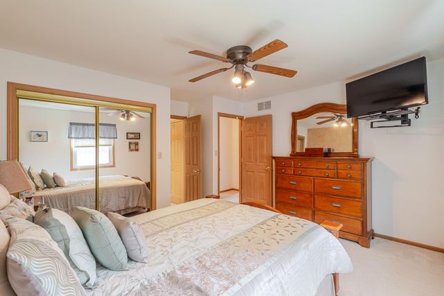5361 Independence Avenue, Portage, IN 46368