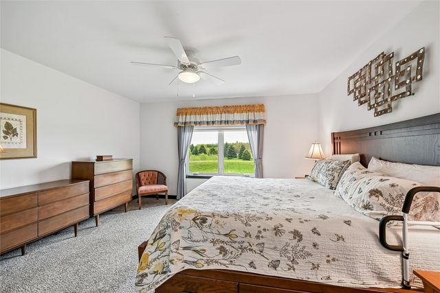 3615 Bluebird Drive SW, Cedar Rapids, IA 52404