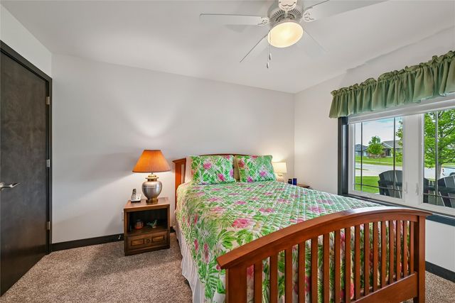 3615 Bluebird Drive SW, Cedar Rapids, IA 52404