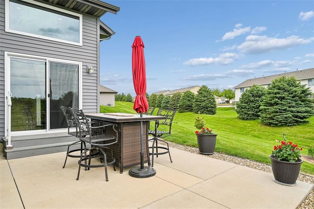 3615 Bluebird Drive SW, Cedar Rapids, IA 52404