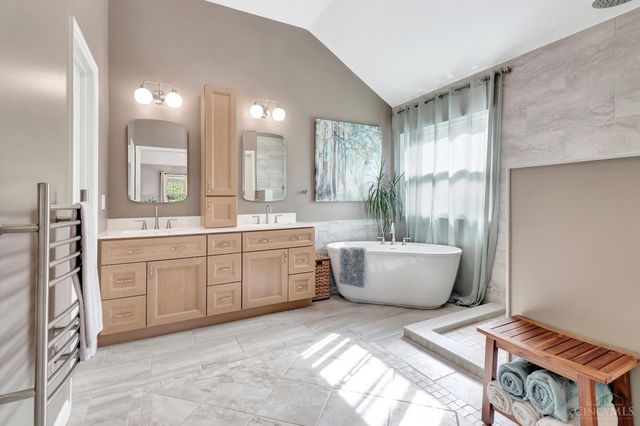 6215 Holly Hill Lane, West Chester, OH 45069
