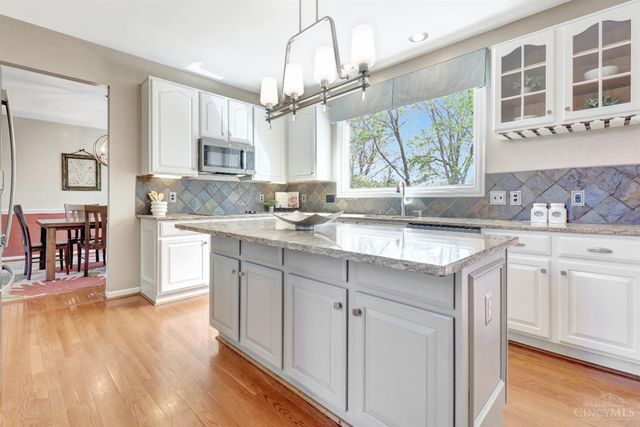 6215 Holly Hill Lane, West Chester, OH 45069