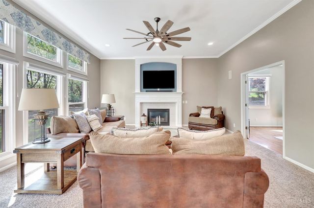 6215 Holly Hill Lane, West Chester, OH 45069