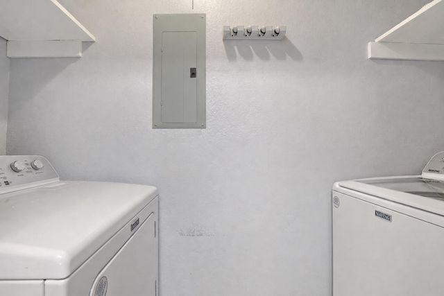 802 S 1st ST 206, Austin, TX 78704