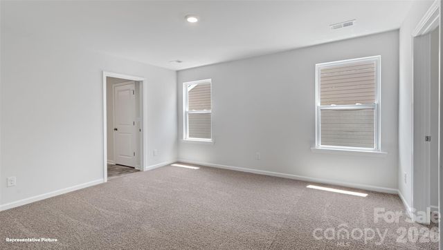 643 13th Avenue Drive NE, Hickory, NC 28601