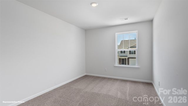 643 13th Avenue Drive NE, Hickory, NC 28601