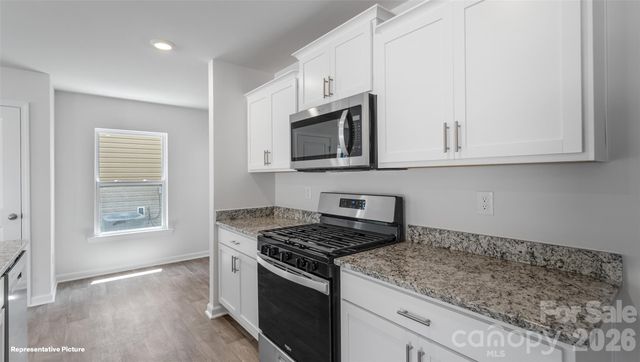 643 13th Avenue Drive NE, Hickory, NC 28601