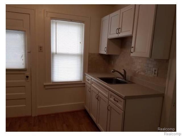 617 E Bennett Avenue, Ferndale, MI 48220