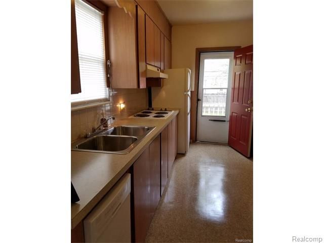 617 E Bennett Avenue, Ferndale, MI 48220