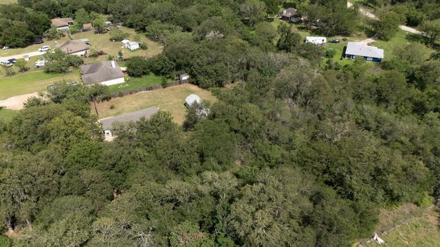 119 Arrowhead CT, Bastrop, TX 78602