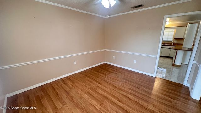 301 Nesbitt Street NE, Palm Bay, FL 32907