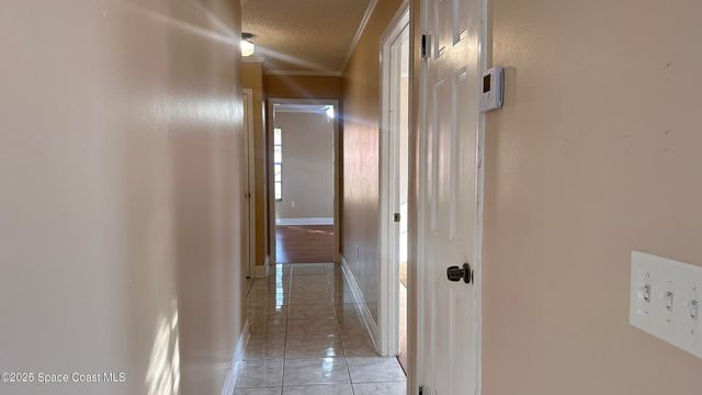 301 Nesbitt Street NE, Palm Bay, FL 32907