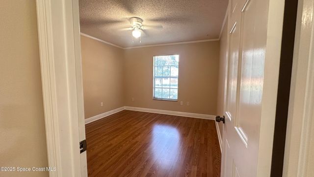 301 Nesbitt Street NE, Palm Bay, FL 32907