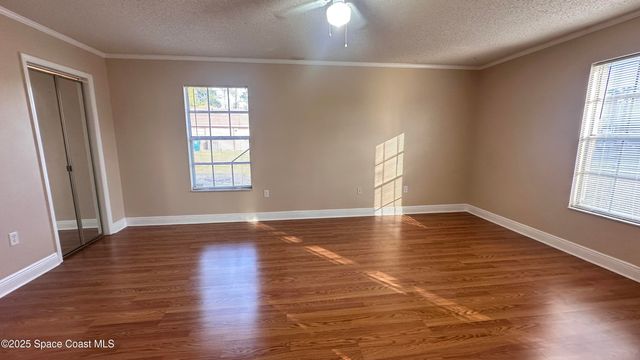 301 Nesbitt Street NE, Palm Bay, FL 32907