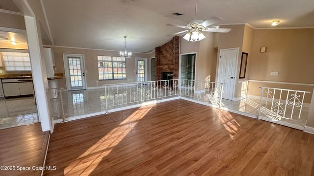 301 Nesbitt Street NE, Palm Bay, FL 32907