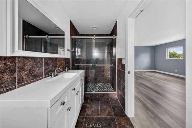 1175 N Alexandria Avenue, Los Angeles, CA 90029