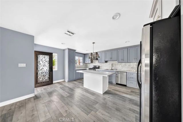 1175 N Alexandria Avenue, Los Angeles, CA 90029