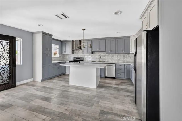 1175 N Alexandria Avenue, Los Angeles, CA 90029
