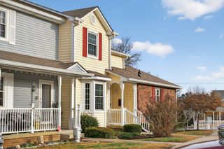 33 Rolling Meadows Dr, Goodlettsville, TN 37072