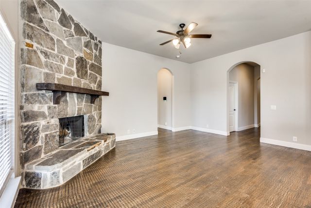 1606 De Berry Lane, Princeton, TX 75407