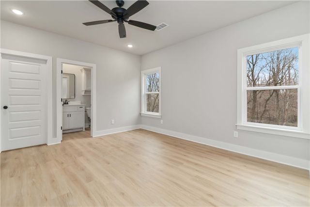 15 Whithorn Drive, Bella Vista, AR 72715