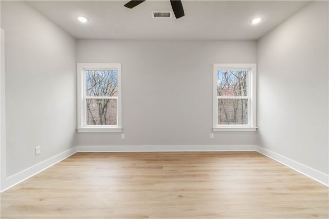 15 Whithorn Drive, Bella Vista, AR 72715