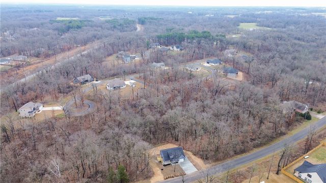 15 Whithorn Drive, Bella Vista, AR 72715