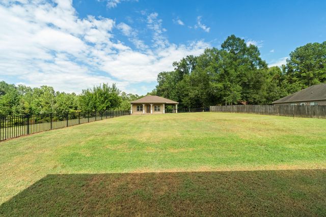 348 Cameron, Hattiesburg, MS 39402
