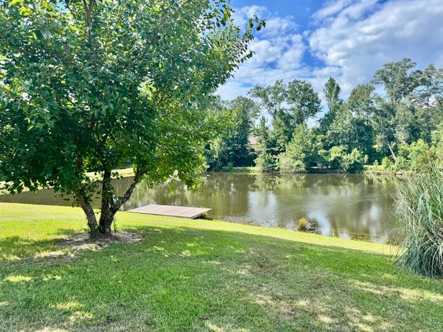 348 Cameron, Hattiesburg, MS 39402