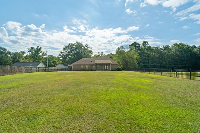 348 Cameron, Hattiesburg, MS 39402
