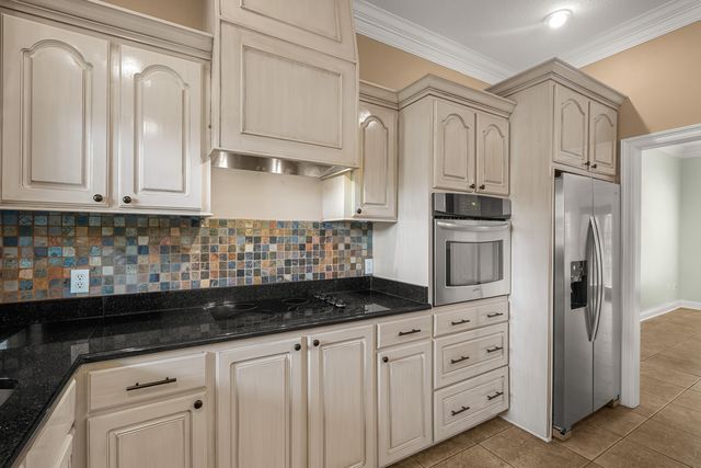 348 Cameron, Hattiesburg, MS 39402
