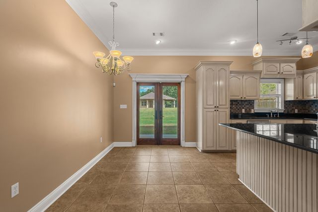 348 Cameron, Hattiesburg, MS 39402