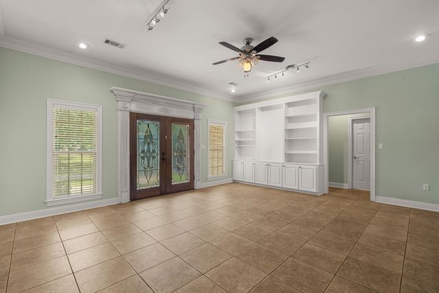 348 Cameron, Hattiesburg, MS 39402