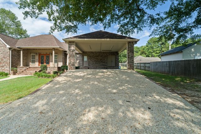 348 Cameron, Hattiesburg, MS 39402