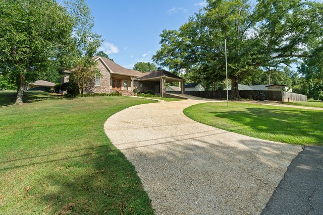 348 Cameron, Hattiesburg, MS 39402