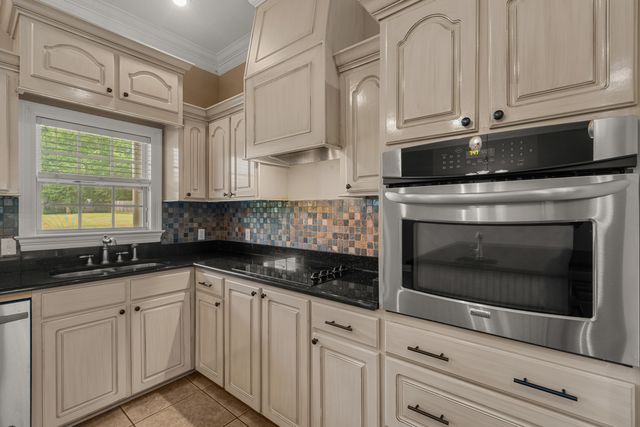 348 Cameron, Hattiesburg, MS 39402